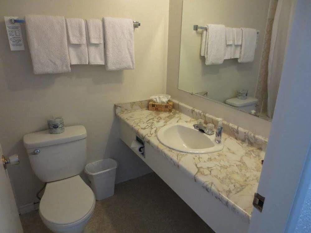 Imperial Motel Grand Forks Luaran gambar